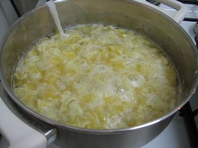 Варим лимонные дольки фото